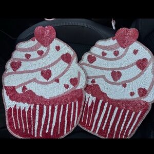 2 Beaded Cupcake Design Placemats
